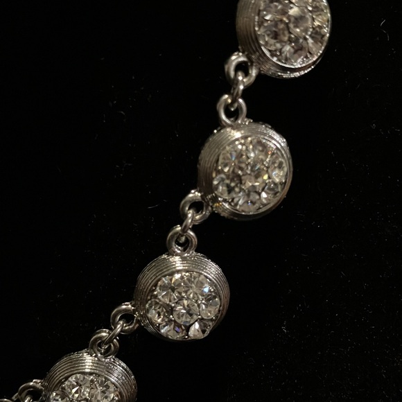 🌸Vintage Trifari Crystal Necklace - Picture 3 of 6